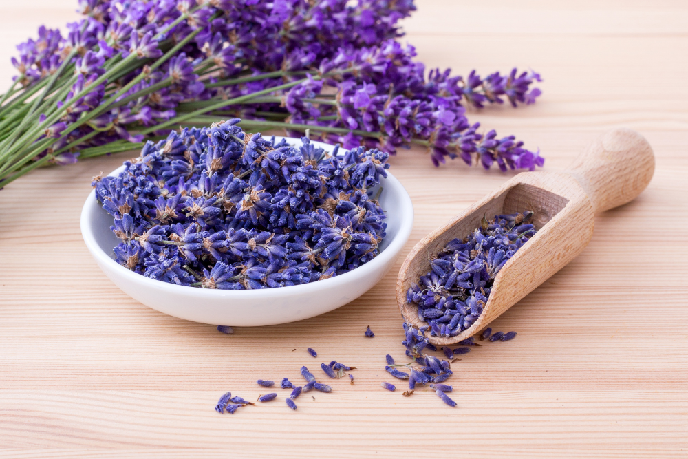 Lavender in a basket and in a wooden scoop